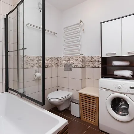 Subtle And Cosy With Furnished Balcony In By Renters * Γκντανσκ